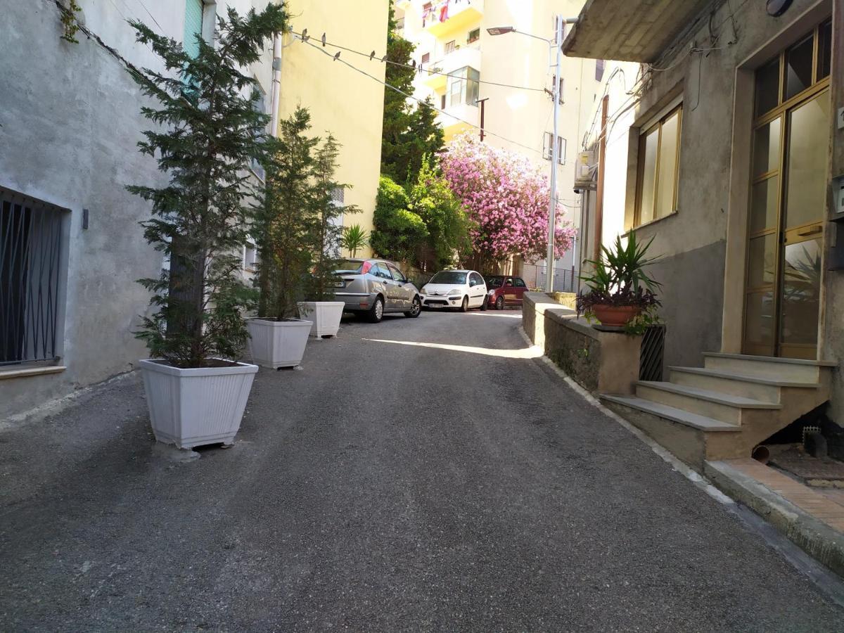 Top Apartment Catanzaro Exterior foto